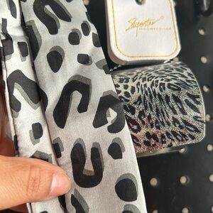 Leopard Print Cuff  W/ Matching Head Wrap🖤 🩶